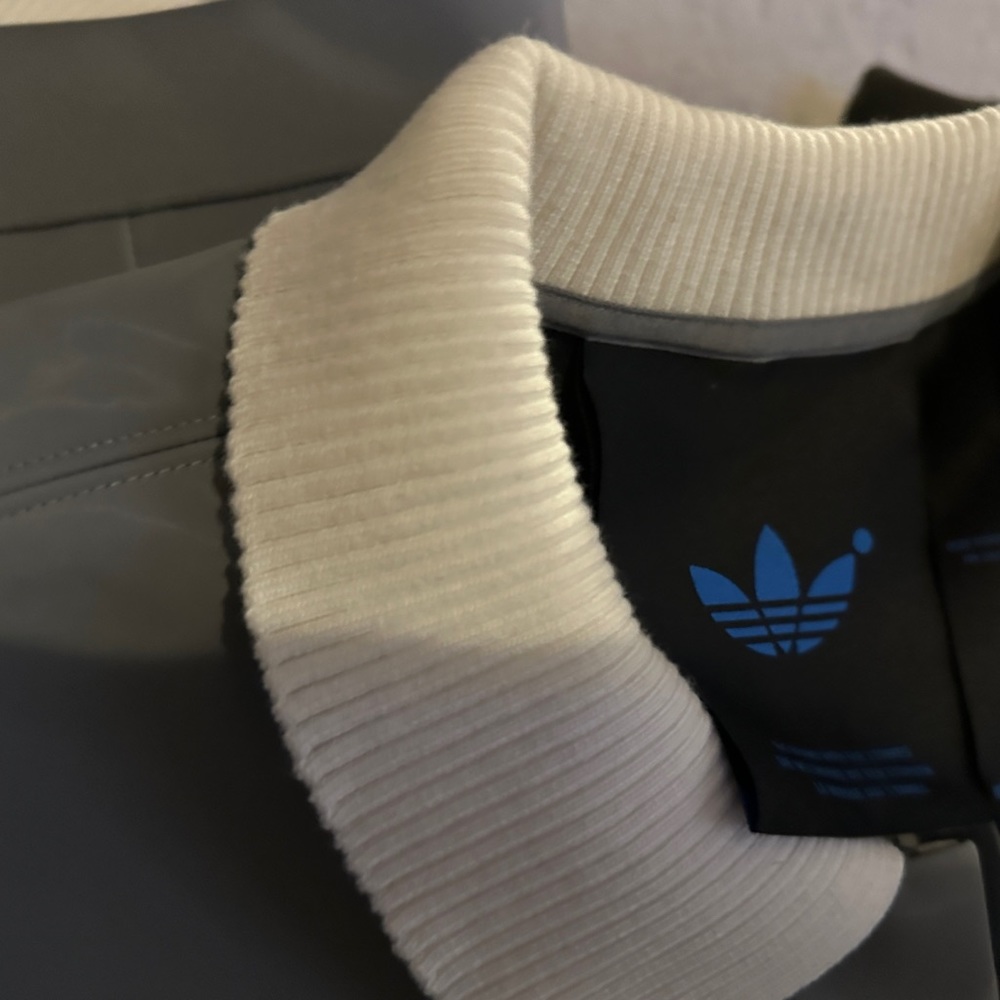 Adidas top and skirt Blue version 180 ea